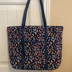 Vera Bradley Tote